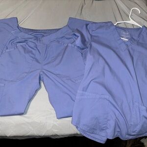 Scrubs set
